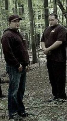 View artists in the Ghost Hunters category